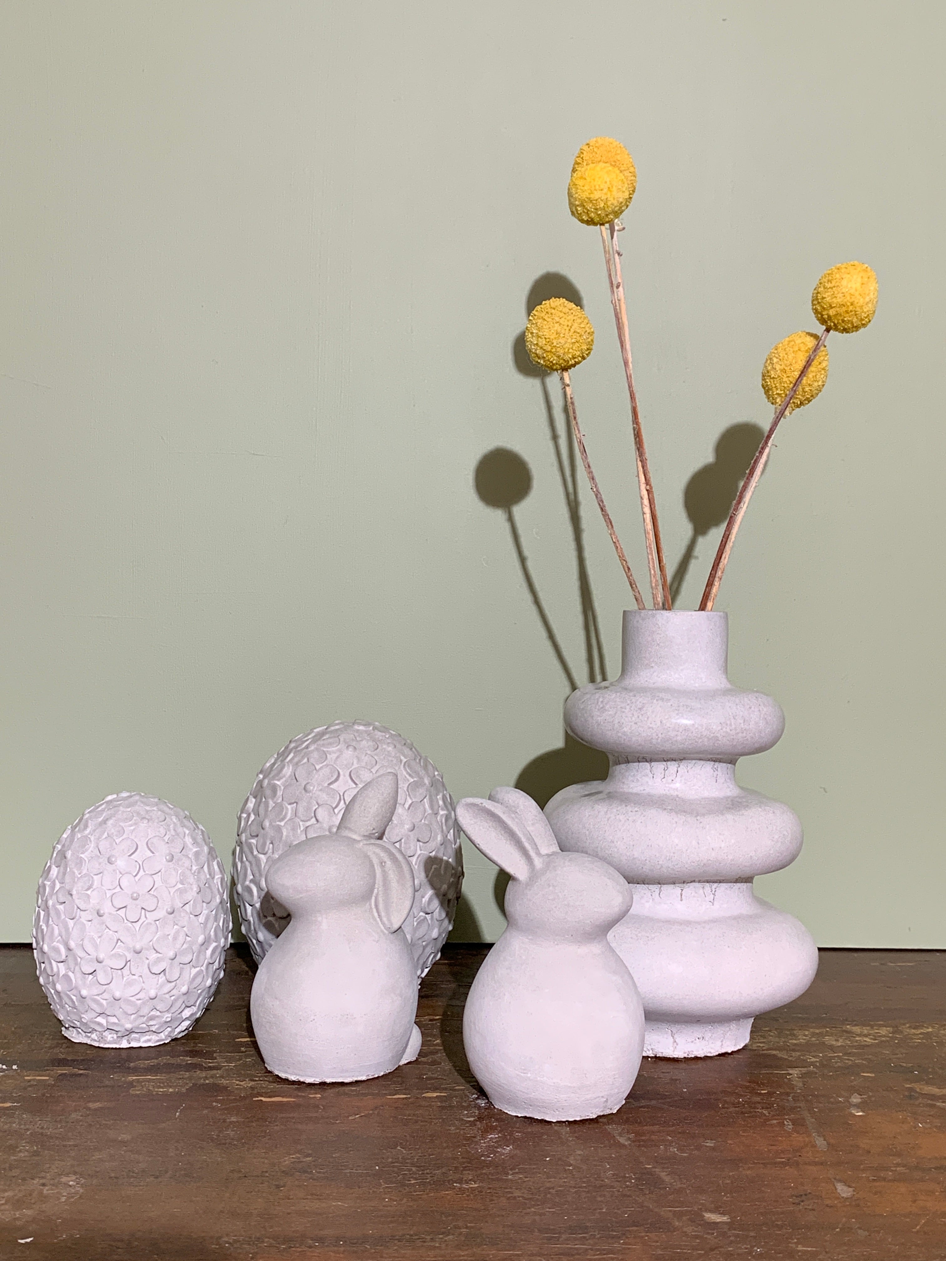 Blomsteregg i betong, lite